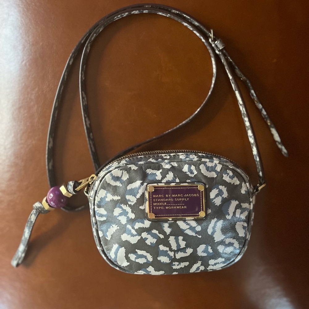 Marc Jacobs Animal Print Crossbody Bag - gray/ taupe… great condition!